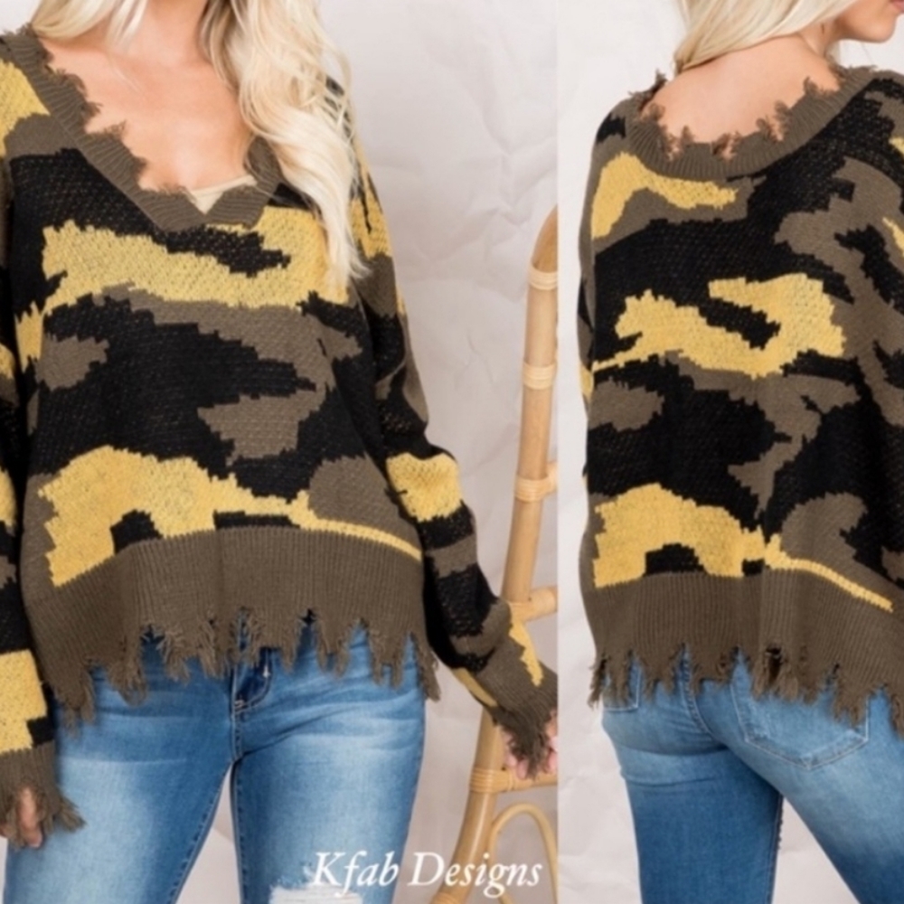 Miracle inc. Camo sweater